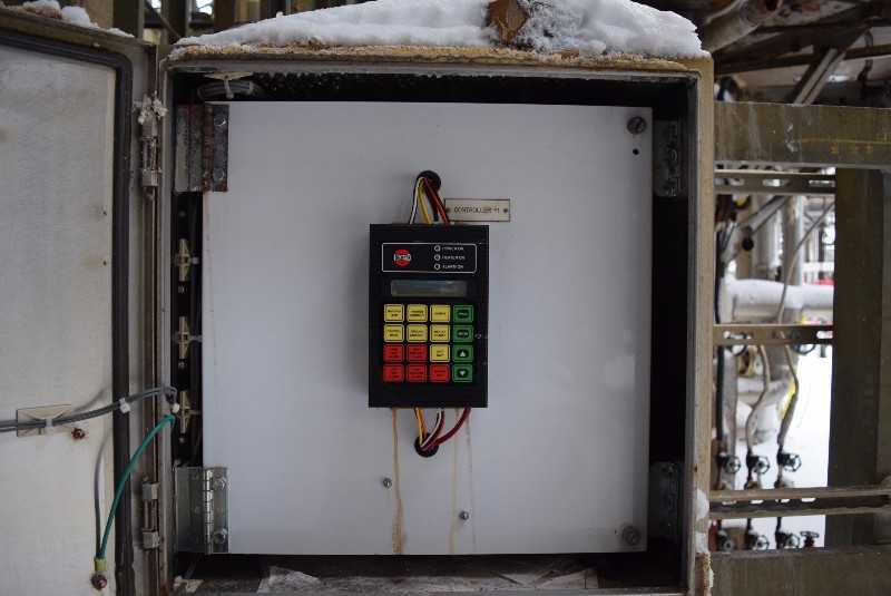 LOT OF 2 THERMON HEAT TRACING CONTROL AND MONITORING UNIT TC-202A - MISCELLANEOUS
