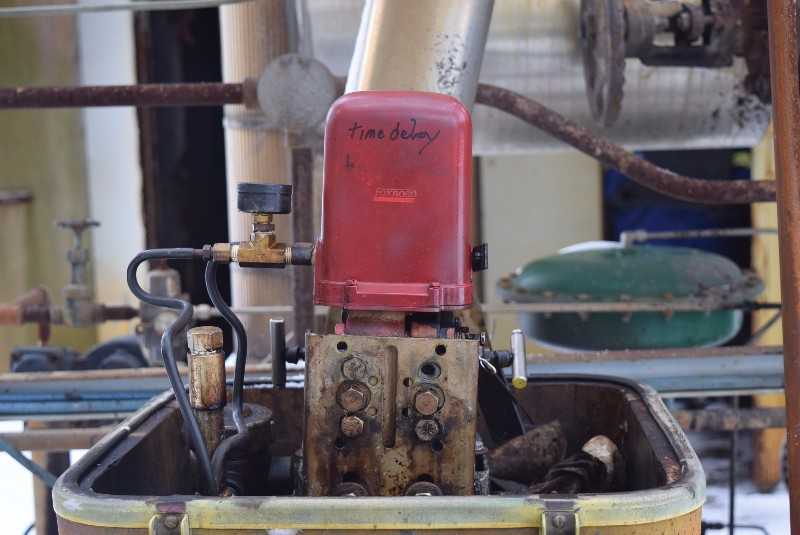 LOT OF 2 FOXBORO 13A1-MKX DIFFERENTIAL PRESSURE TRANSMITTER - MISCELLANEOUS