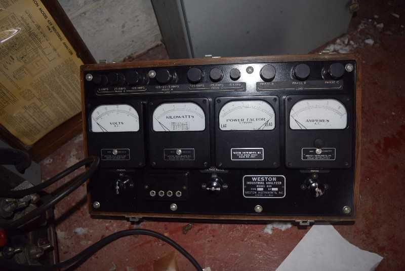 CONTENTS OF DESK CONTROLS RELAYS SWITCHGEAR BATTERY CHARGER - MISCELLANEOUS