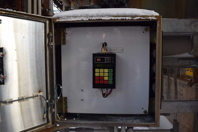 LOT OF 2 THERMON HEAT TRACING CONTROL AND MONITORING UNIT TC-202A TC-101A - MISCELLANEOUS