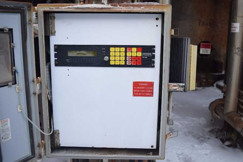 ACCUTRON SYSTEM TS 366A MICROPROCESSOR TEMPERATURE CONTROLLER - MISCELLANEOUS