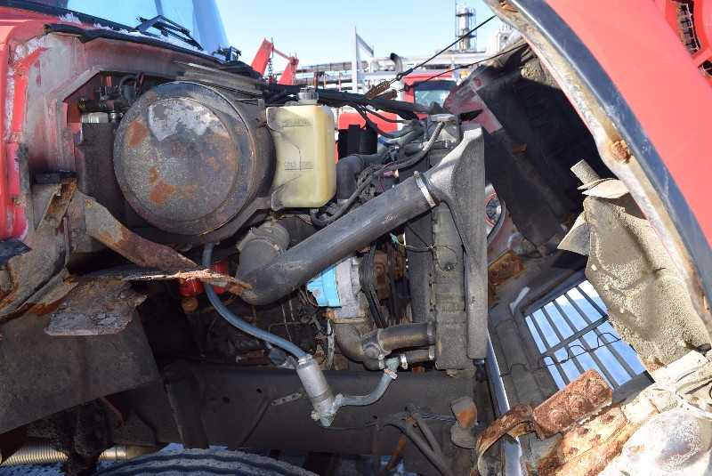 1987 FORD L8000 VIN 1FDYW82A0HVA67326 7.8L 68256KM 2500 HOURS DIESEL VAC TRUCK - MISCELLANEOUS