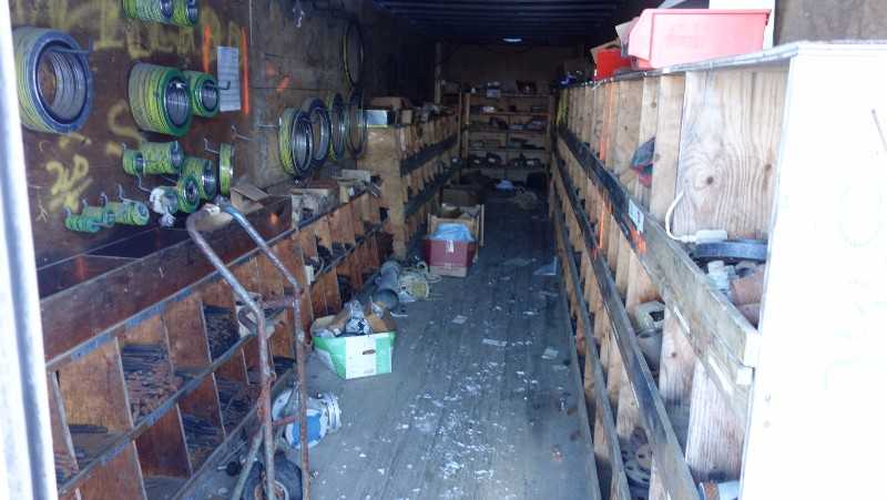 40FT CONTAINER W/ CONTENTS INCLUDE NUTS BOLTS FITTINGS VALVES SEALS VALVES GASKETS - MISCELLANEOUS