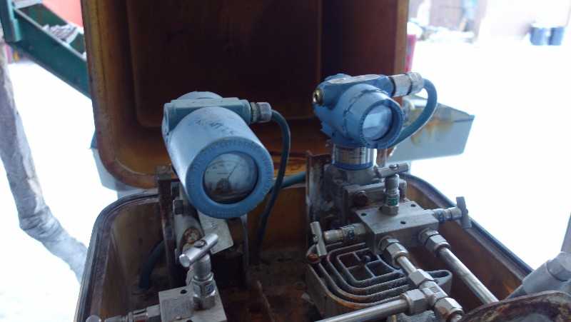 LOT OF 2 ROSEMOUNT PRESSURE TRANSMITTERS INCLUDES 1 x C1151 AND 1 x 3051 - MISCELLANEOUS