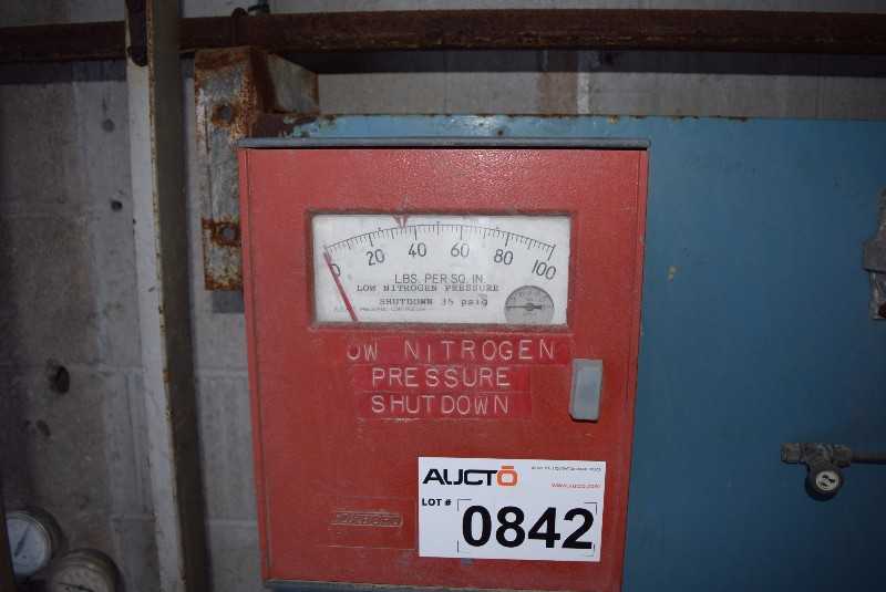LOT OF 2 FOXBORO 43AP-PA12N/PB-BA 43AP-FA42C PNEUMATIC CONTROLLERS - MISCELLANEOUS
