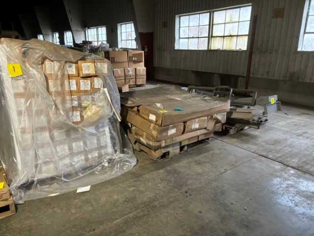 Bulk Lot of Switchgear Circuit Breaker Lifts, Halopane Lights & Inertia J153FSN-Pepco Kits - QTY 79 Pieces on 3 Pallets - INDUSTRIAL PARTS