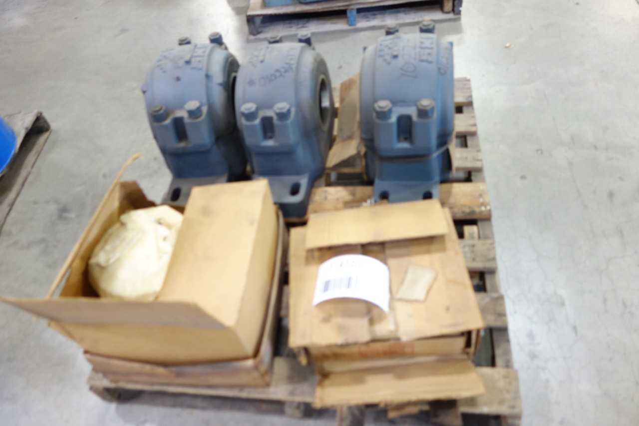 1 PALLET OF ASSORTED BEARINGS - BEARINGS