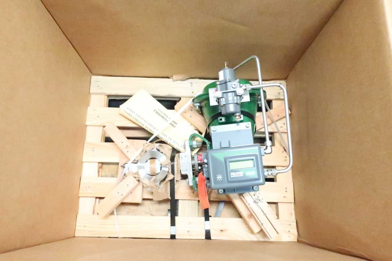 FISHER NPS 2 PNEUMATIC 2052 WAFER DVC2000 2IN CONTROL VALVE - CONTROL VALVE