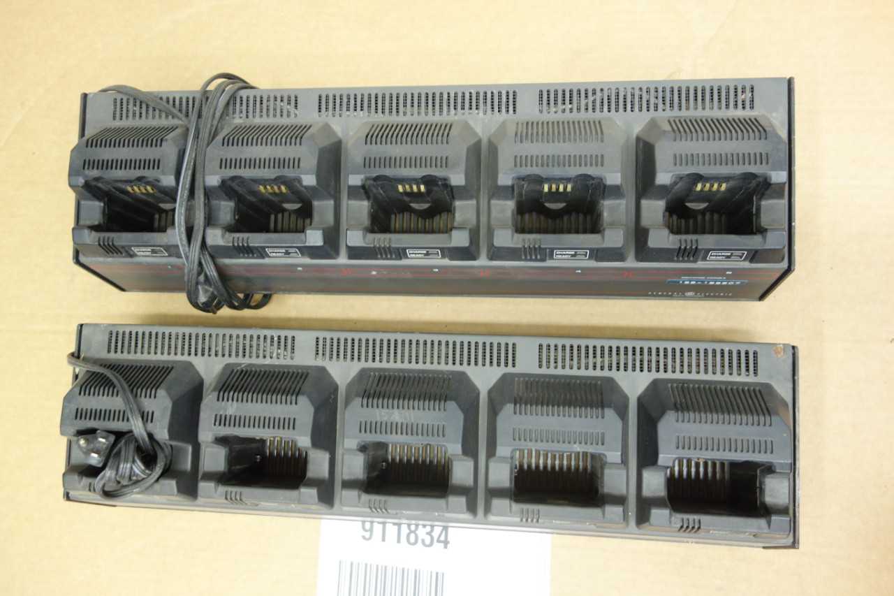 LOT OF 2 ERICSSON 19B801506P16 5-STATION PERSONAL RADIO CHARGERS - ELECTRICAL COMPONENTS