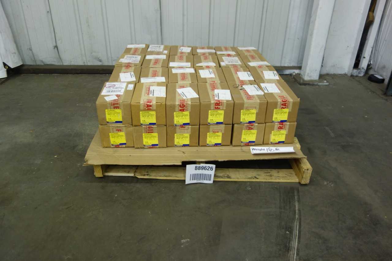 LOT OF 24 NEW IN BOX SQUARE D FHL2600MV MOLDED CASE SWITCHES - ELECTRICAL COMPONENTS