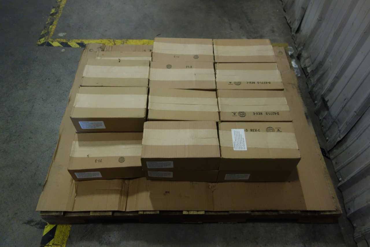 LOT OF 22 UNITED ELECTRIC CONTROLS 12SHSN5A PRESSURE SWITCHES - ELECTRICAL COMPONENTS