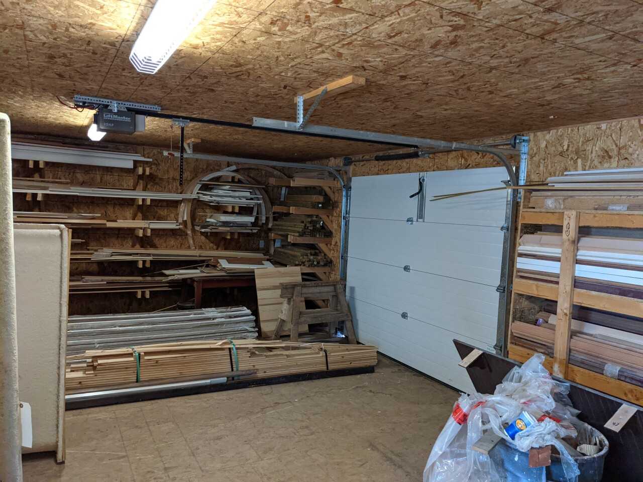 RTM Shop 1 Building - 1400 square feet - MATERIAL HANDLING