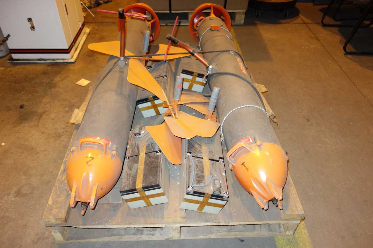 1 PALLET OF AQUAZEPP DIVING DIVE SCOOTERS - PLANT & FACILITY