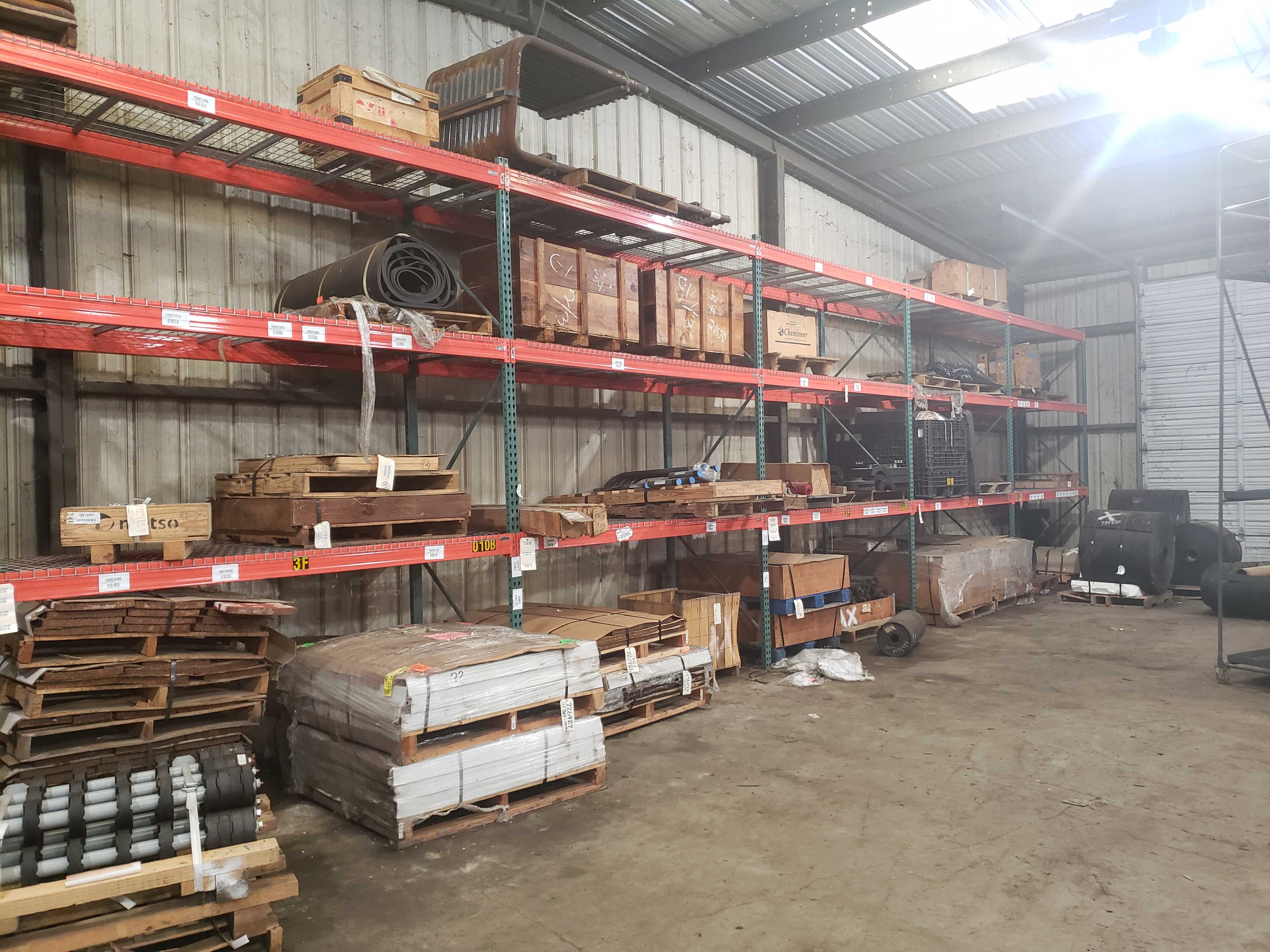 LOT OF PALLET RACKING - PALLET RACKING