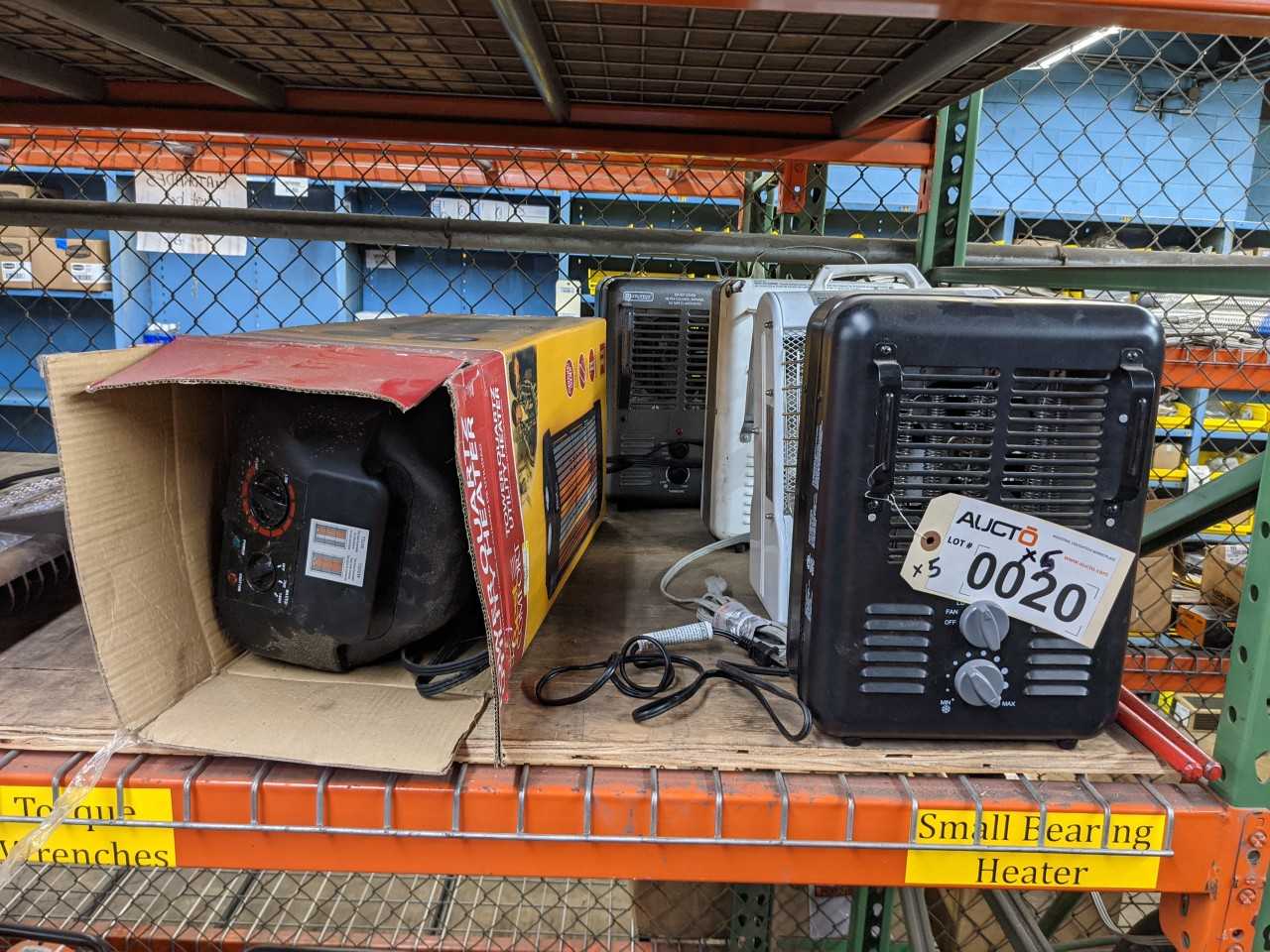 Lot of 5 electric shop heaters 120 V - UNIT HEATER