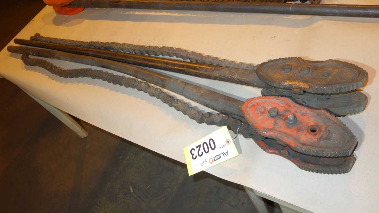 LOT OF 2 2-12 IN PIPE CHAIN WRENCH, ARMSTRONG 73-237, VULCAN CT-35 - HAND TOOLS