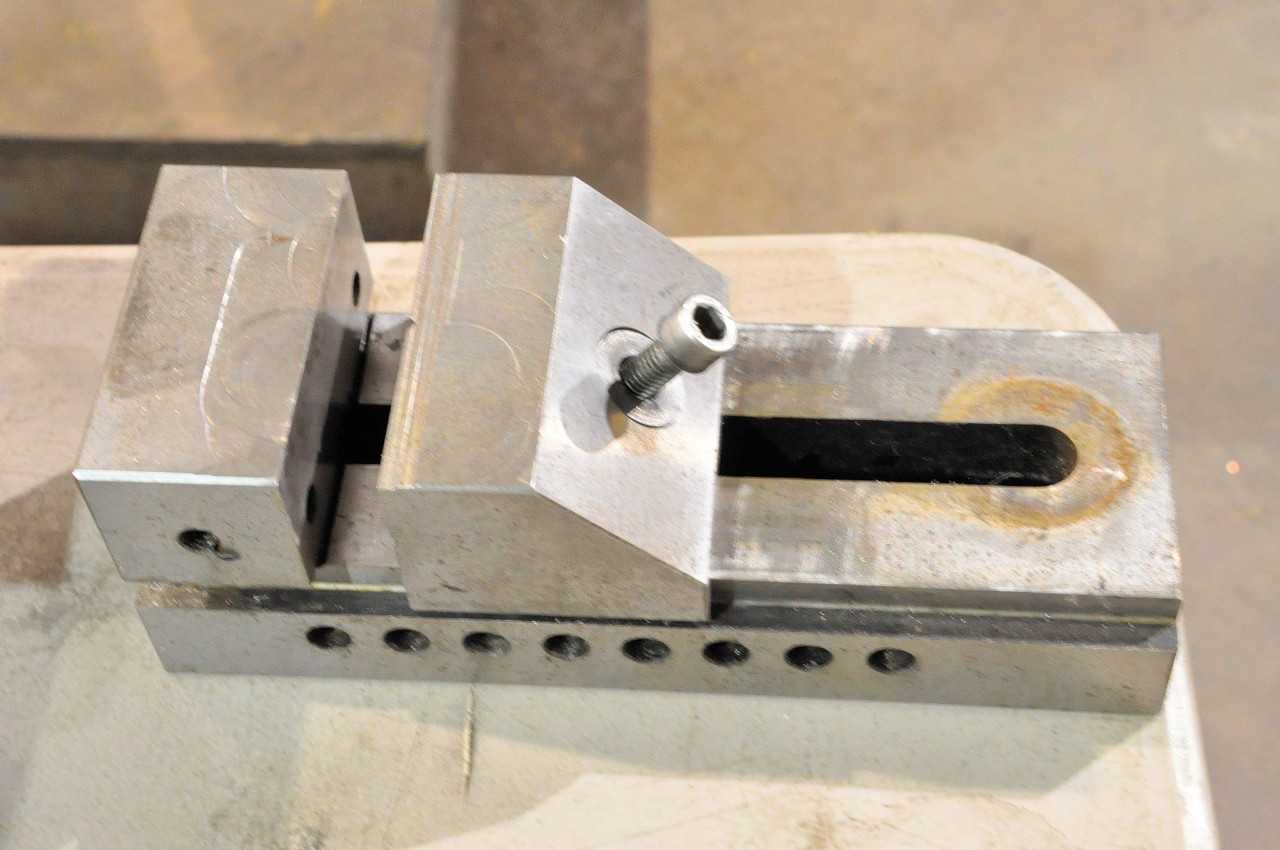 Vises - ELECTRIC POWER TOOLS