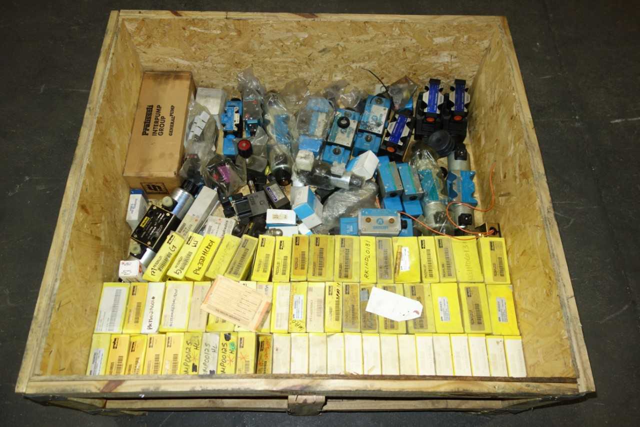 1 PALLET OF ASSORTED HYDRAULIC VALVES  REPLACEMENT PARTS  VICKERS  PARKER - VALVES
