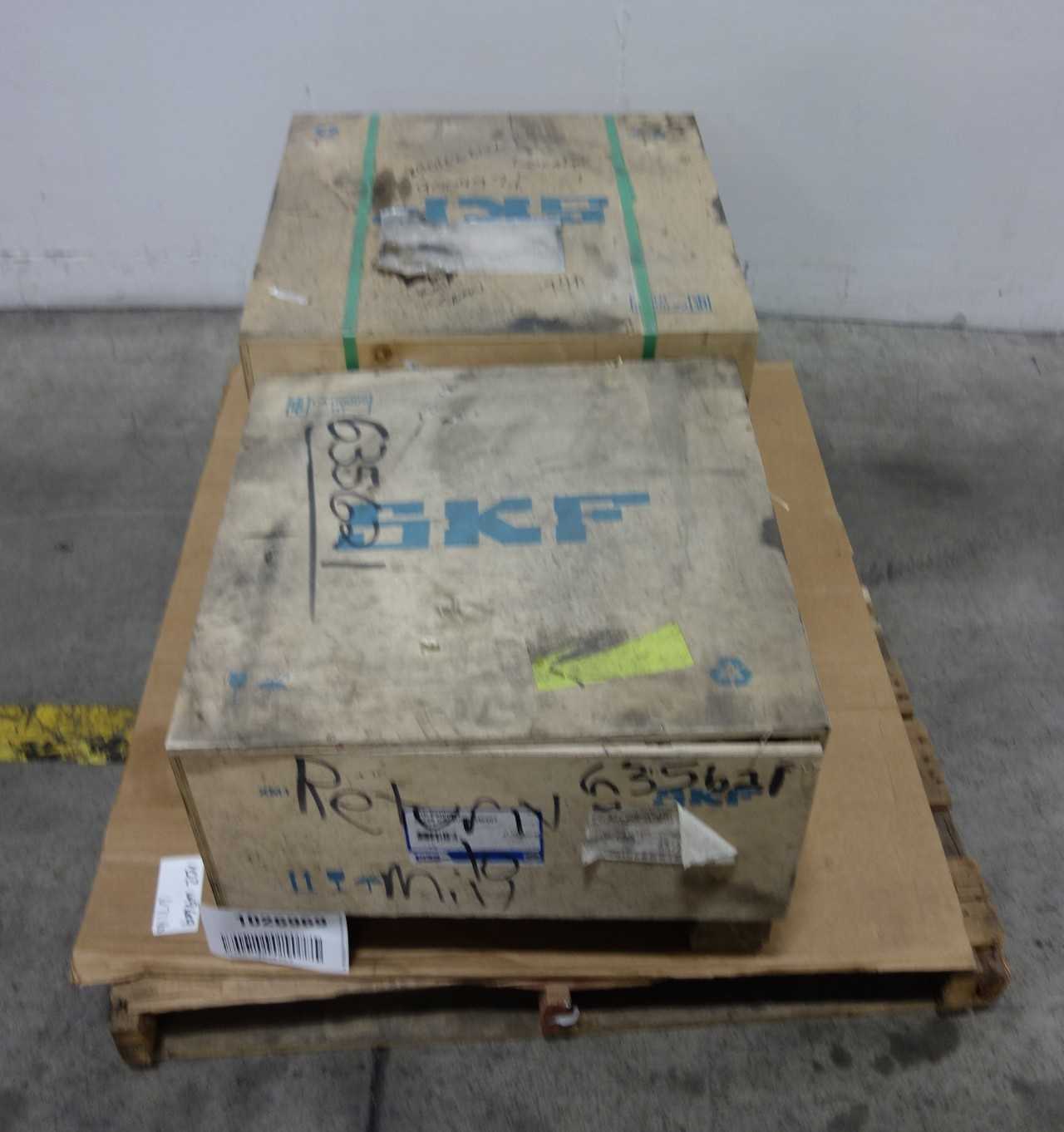 LOT OF 2 ASSORTED SKF BEARINGS - BEARINGS