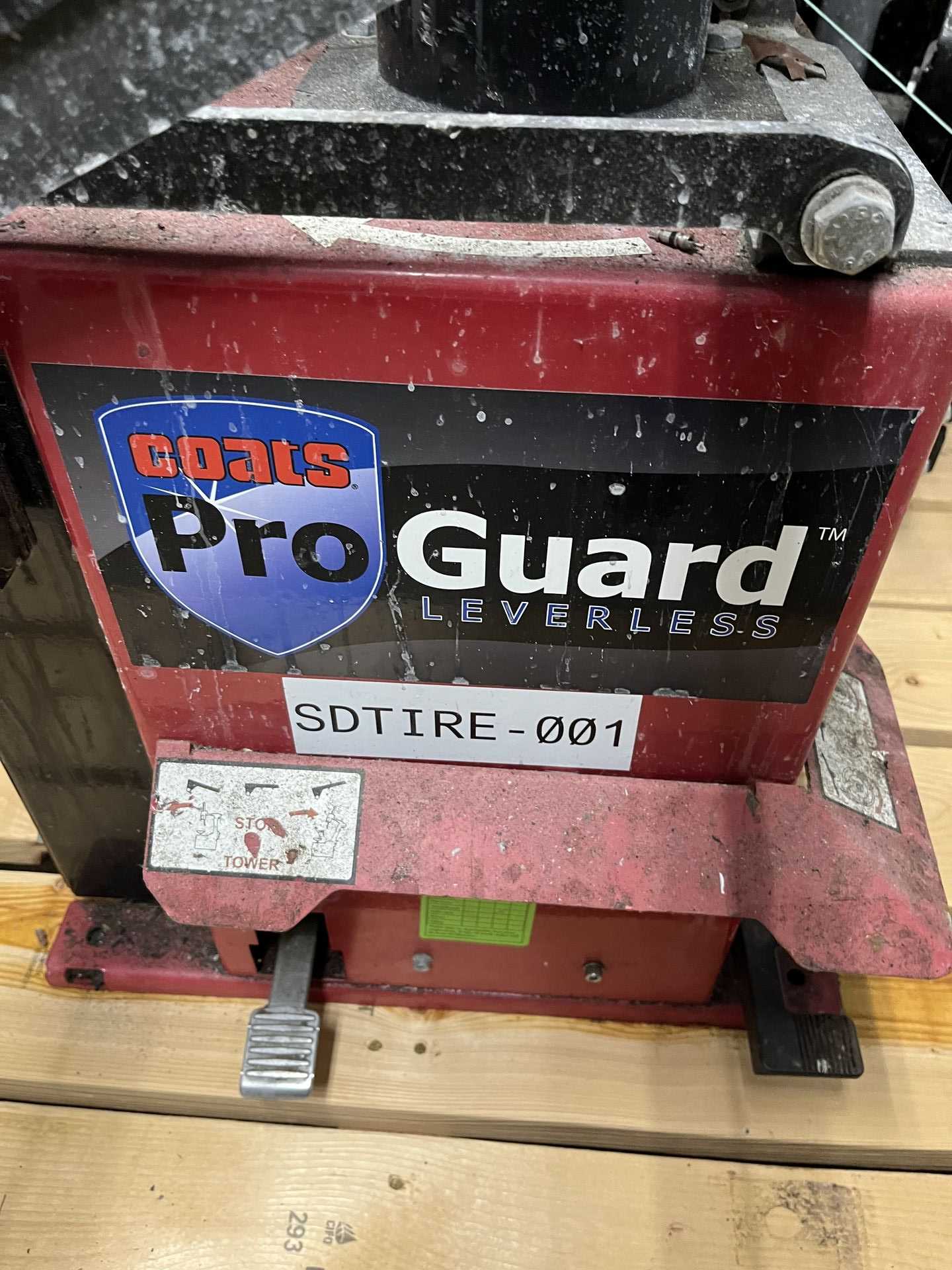 2010 COATS PROGUARD LEVERLESS TIRE CHANGER - SHOP EQUIPMENT