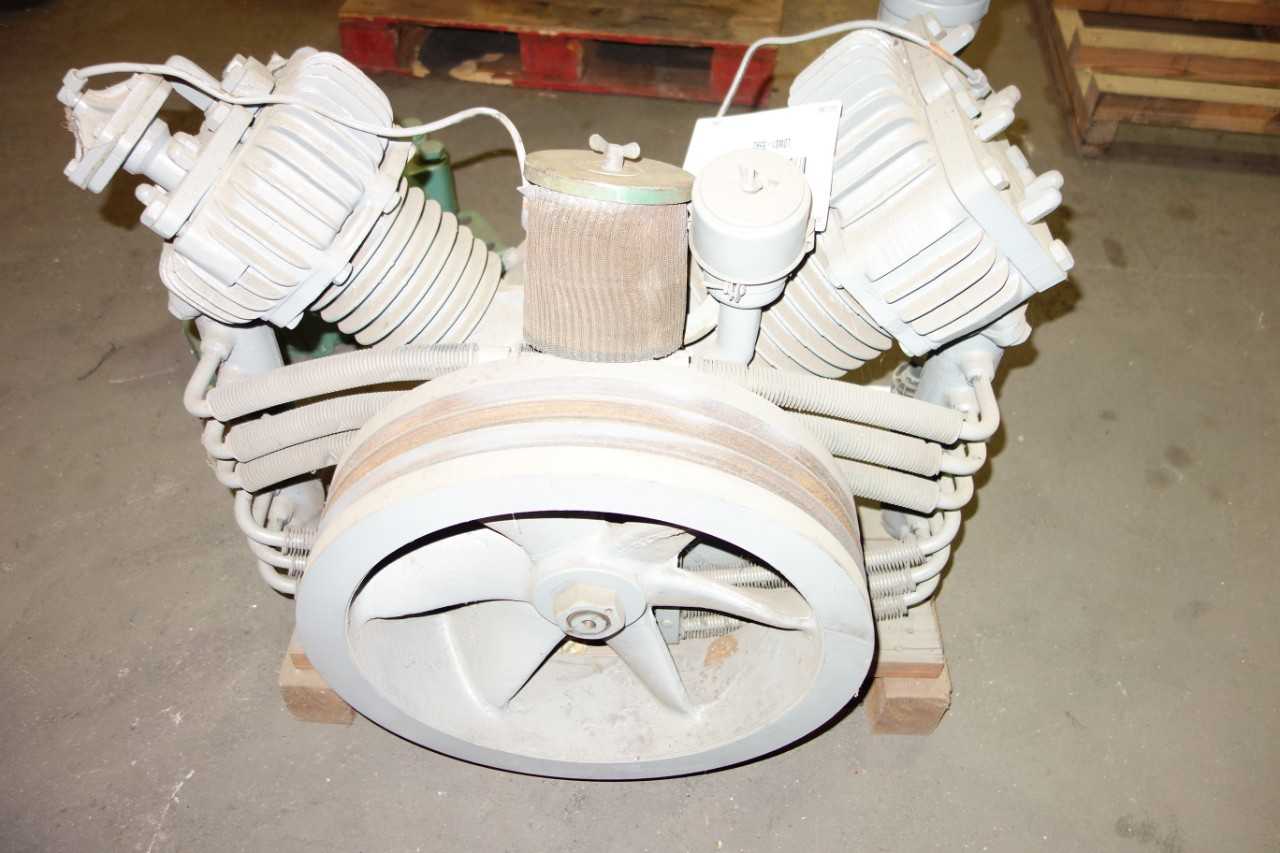 GARDNER DENVER COMPRESSOR - AIR COMPRESSORS