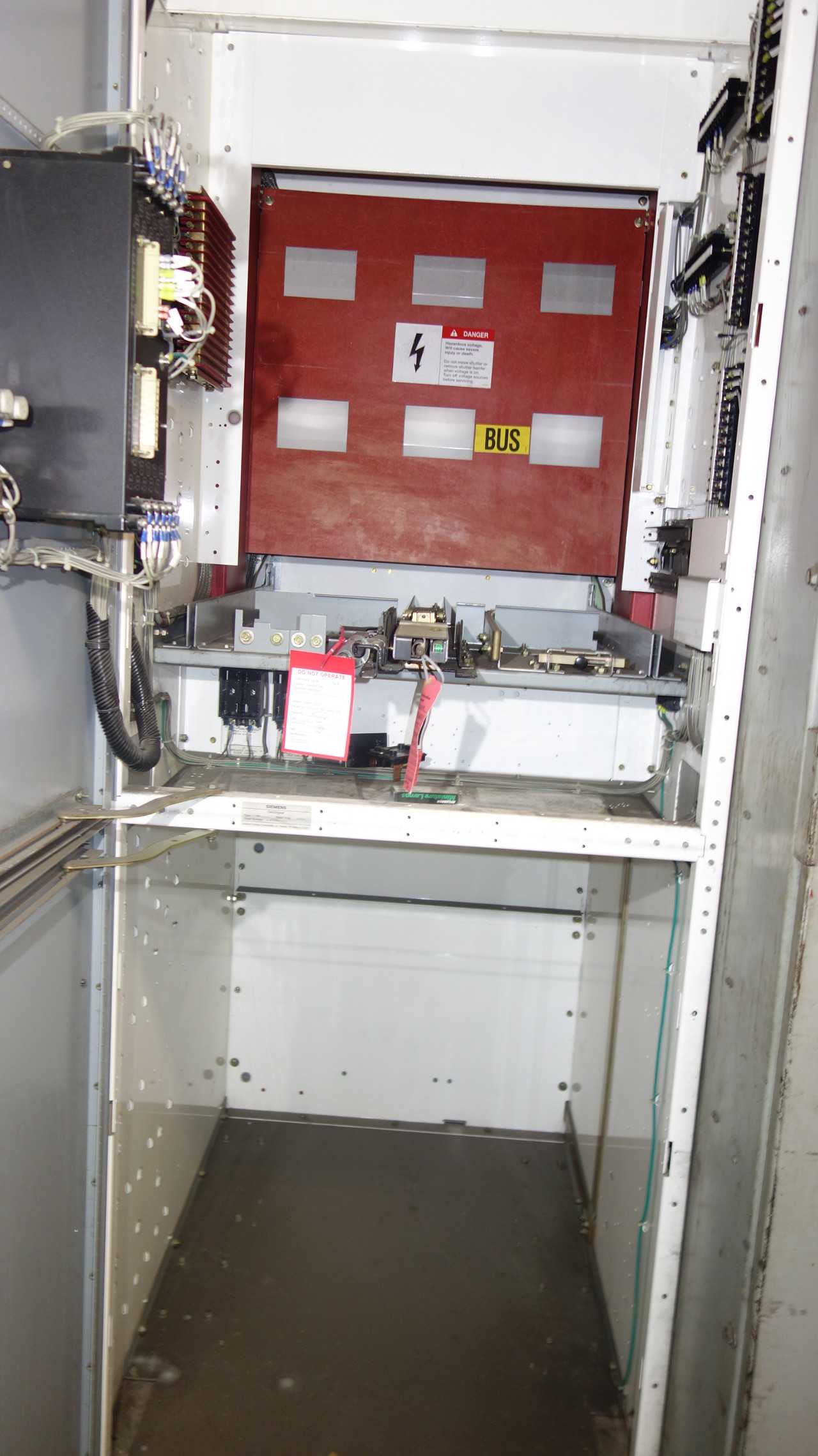 6X SECTIONS OF ALLIS CHALMERS, GE SWITCHGEAR PANELS - AUTOMATION & CONTROLS