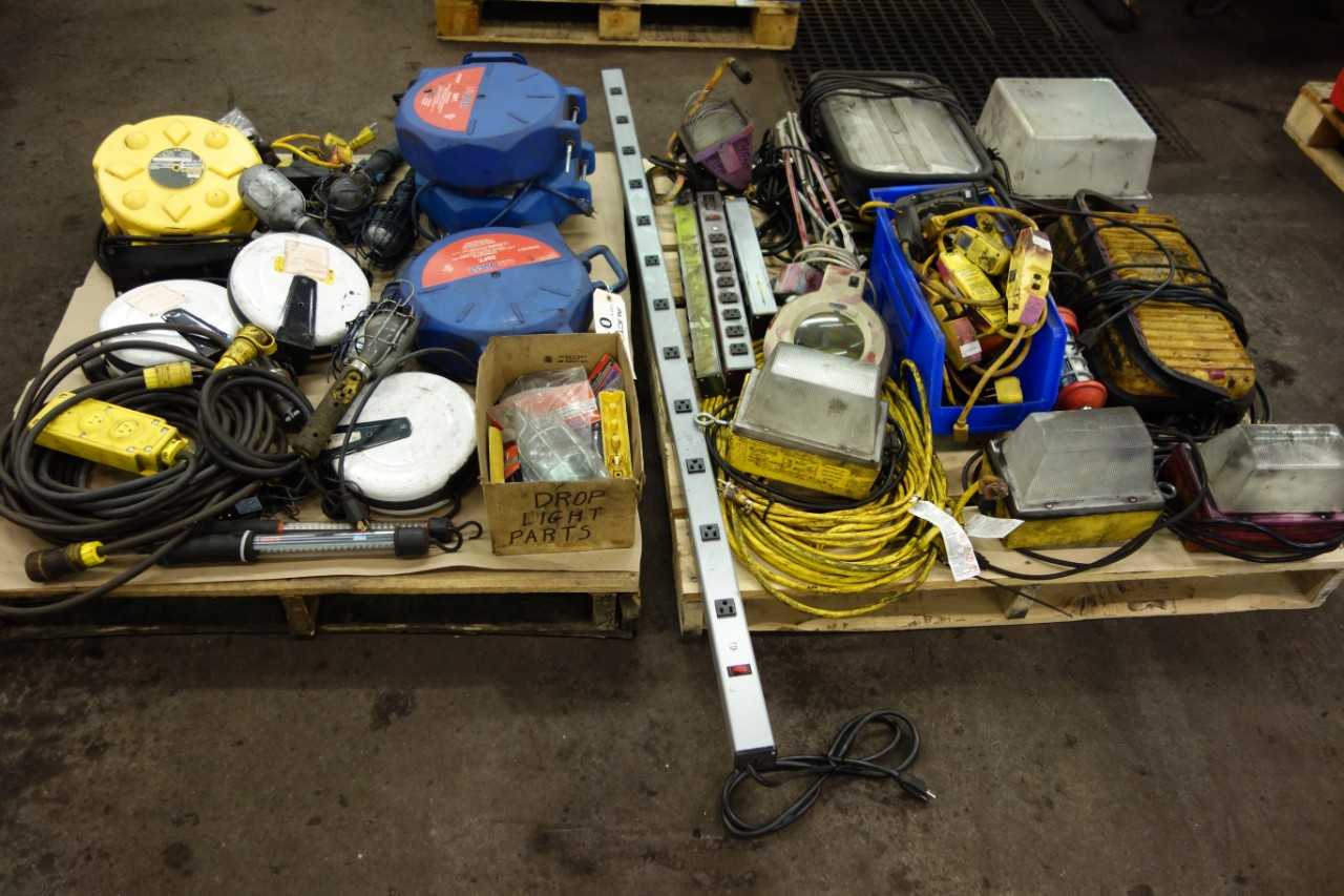 2 PALLETS OF ASSORTED ELECTRICAL LIGHTING - ELECTRICAL COMPONENTS