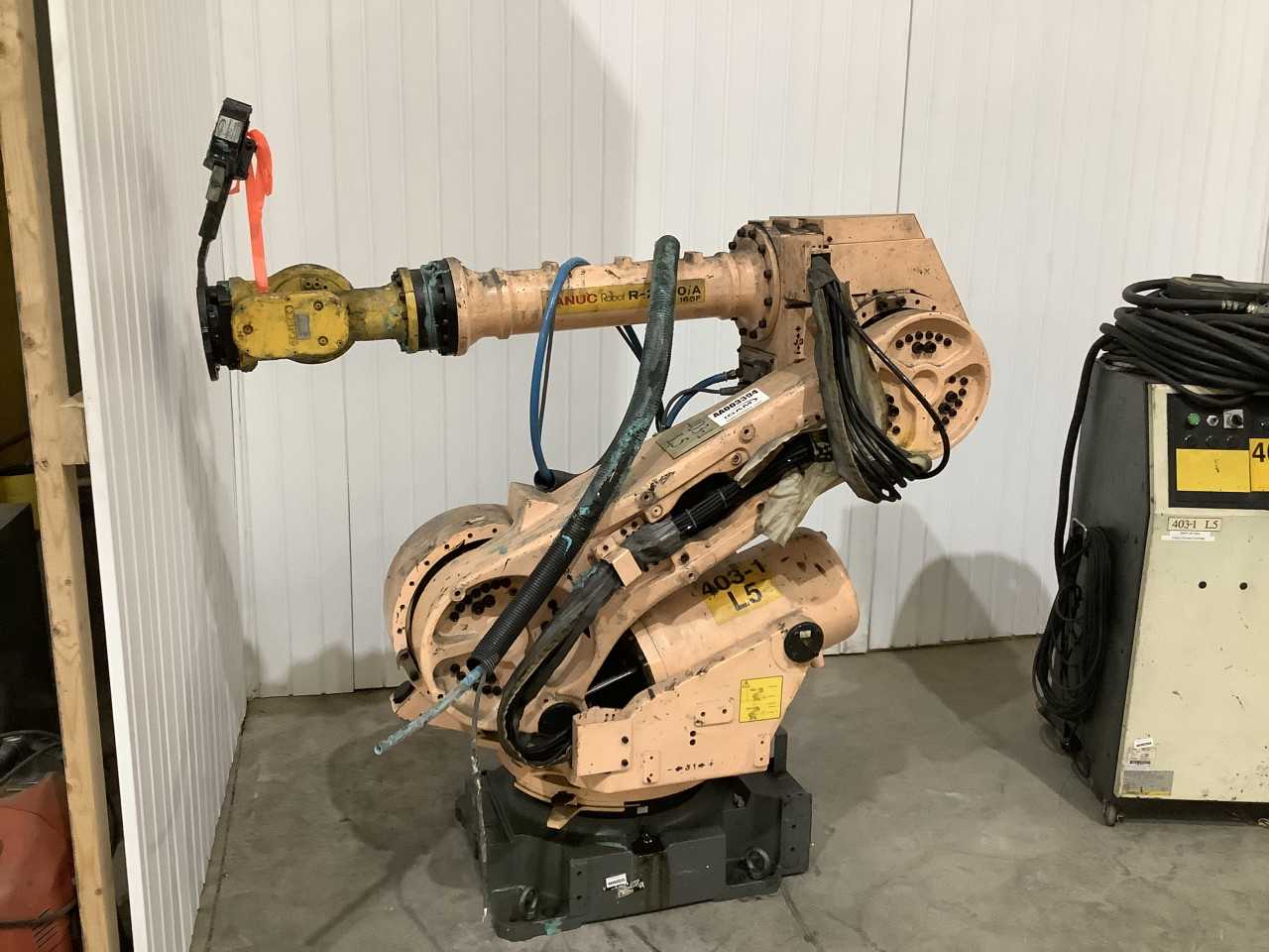 Fanuc 2000IA 165F  (No guarantee operational) - INDUSTRIAL ROBOTS