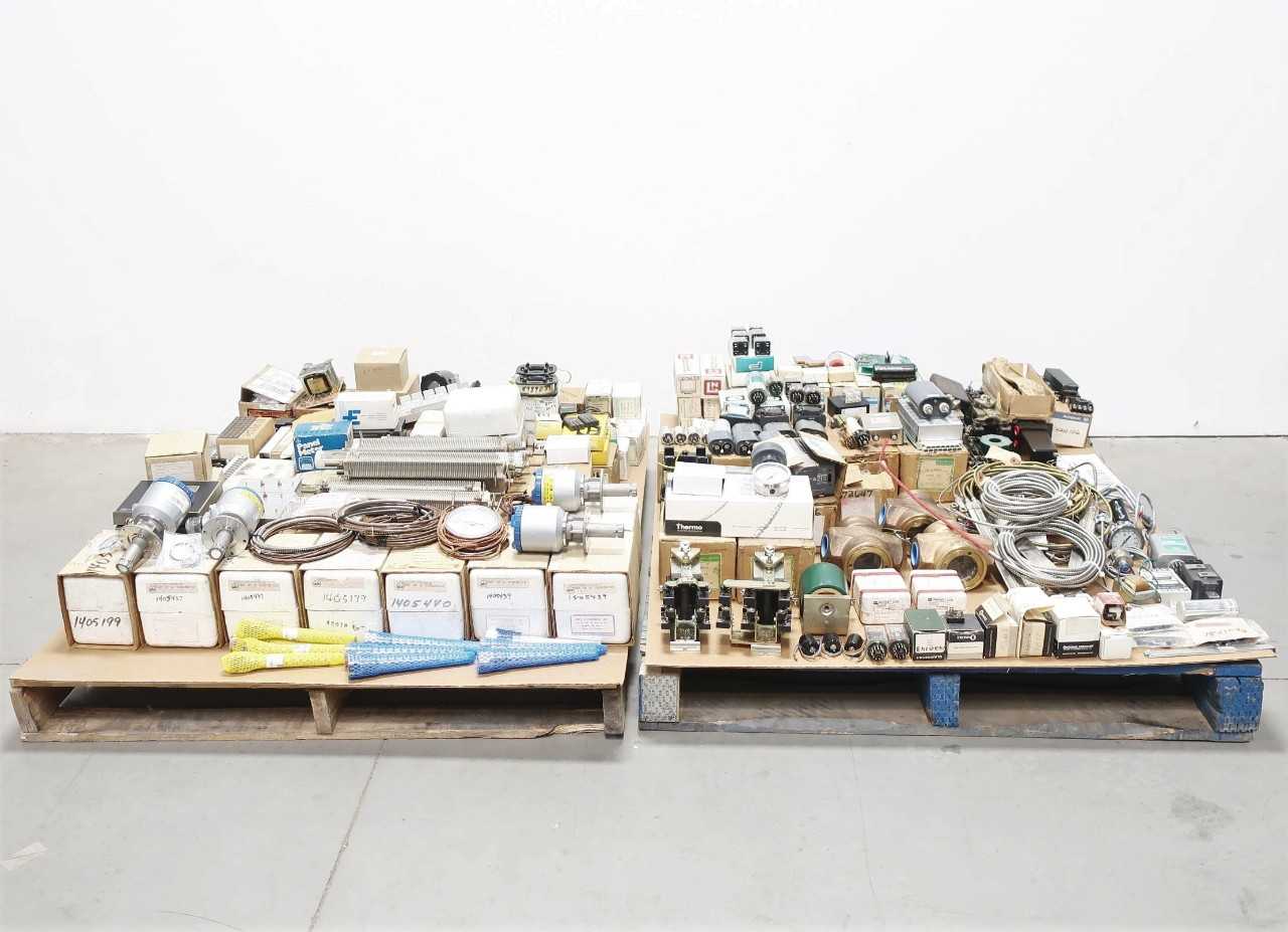 2 PALLETS OF ASSORTED CONTROLS, ELECTRICAL, INSTRUMENTATION - ELECTRICAL COMPONENTS