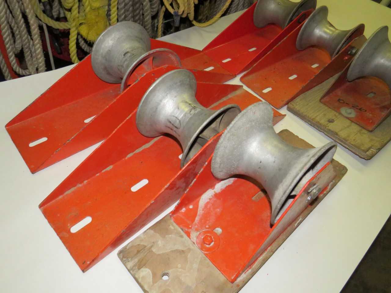 LOT OF 6 ASSORTED TRAY CABLE ROLLER SHEAVES - TRAILER MOUNTED EQUIPMENT