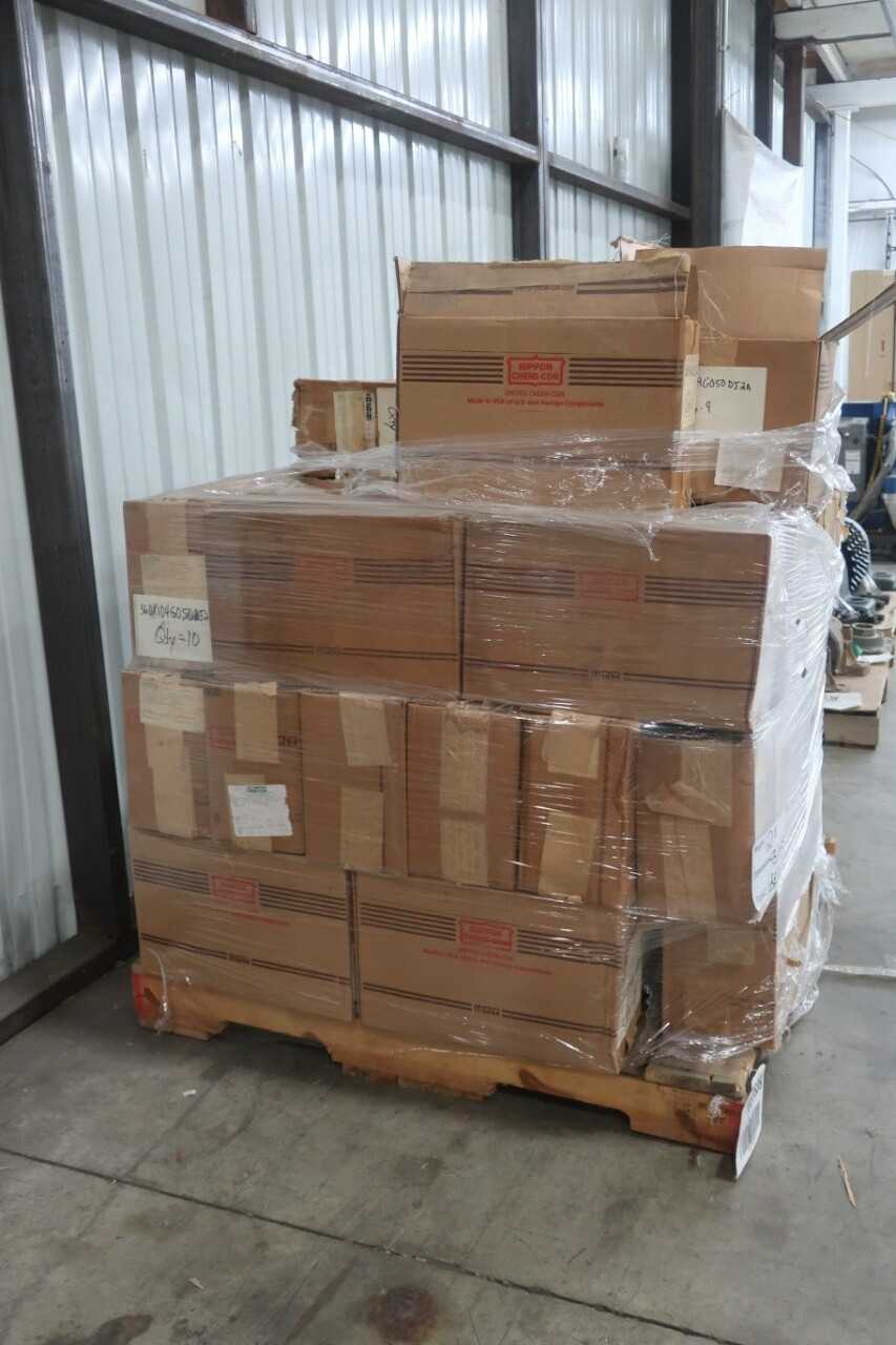 PALLET OF NIPPON CHEMI-CON 36DX104G050DJ2A CAPACITORS - CAPACITORS