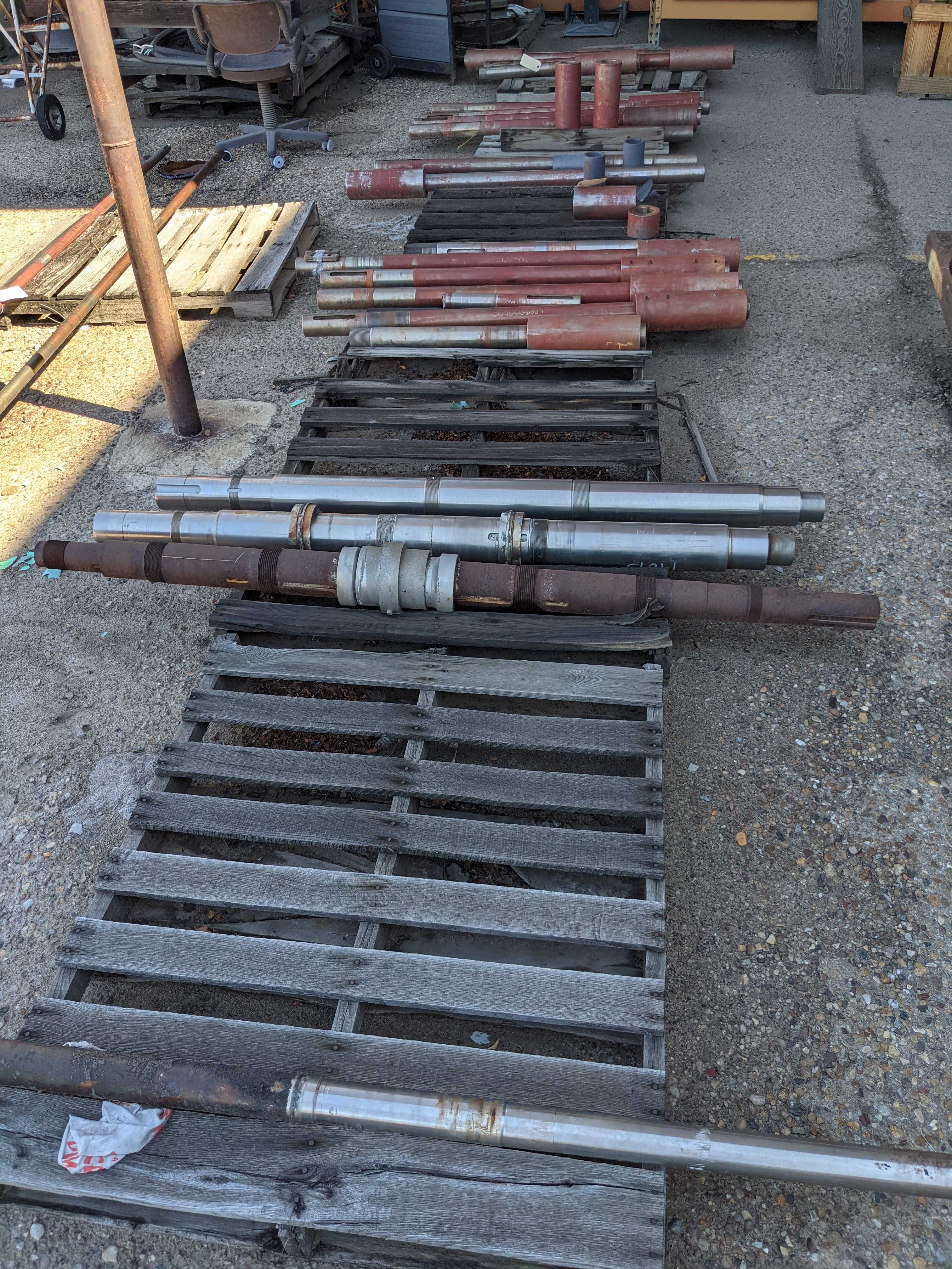 STEEL RACKING AND FLOOR - MACHINING ACCESSORIES & TOOLING