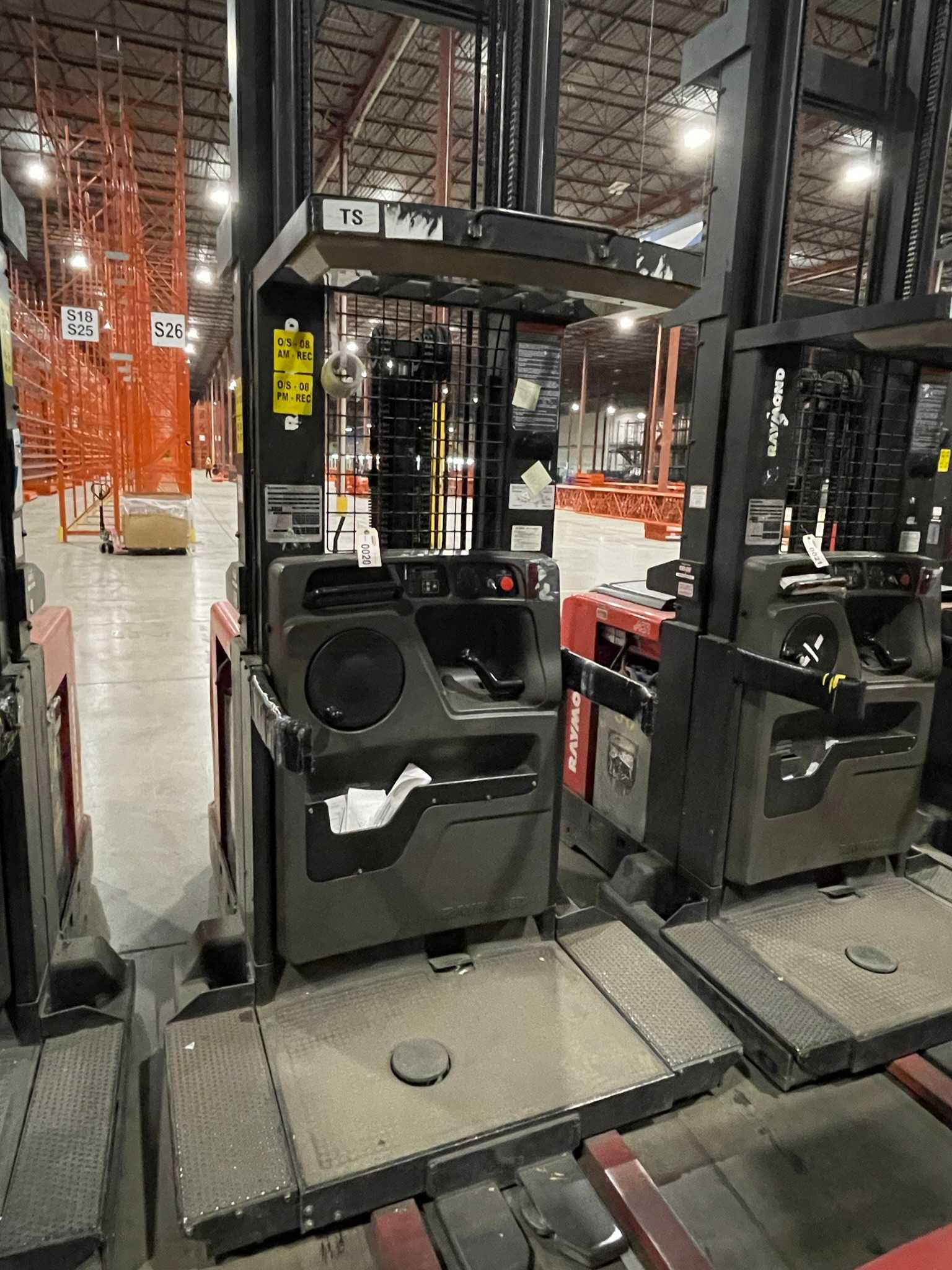 2005 RAYMOND EASI-OPC30TT ORDER PICKER - ORDER PICKER