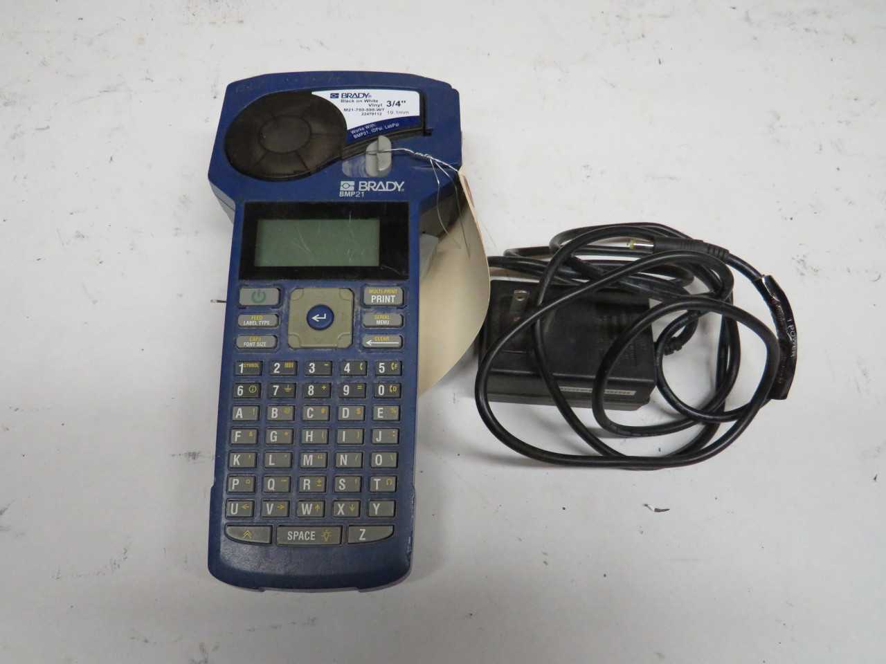 BRADY BMP21 BLACK ON WHITE 3/4" VINLY M21-750-595-WT HANDHELD LABELER - ELECTRIC POWER TOOLS