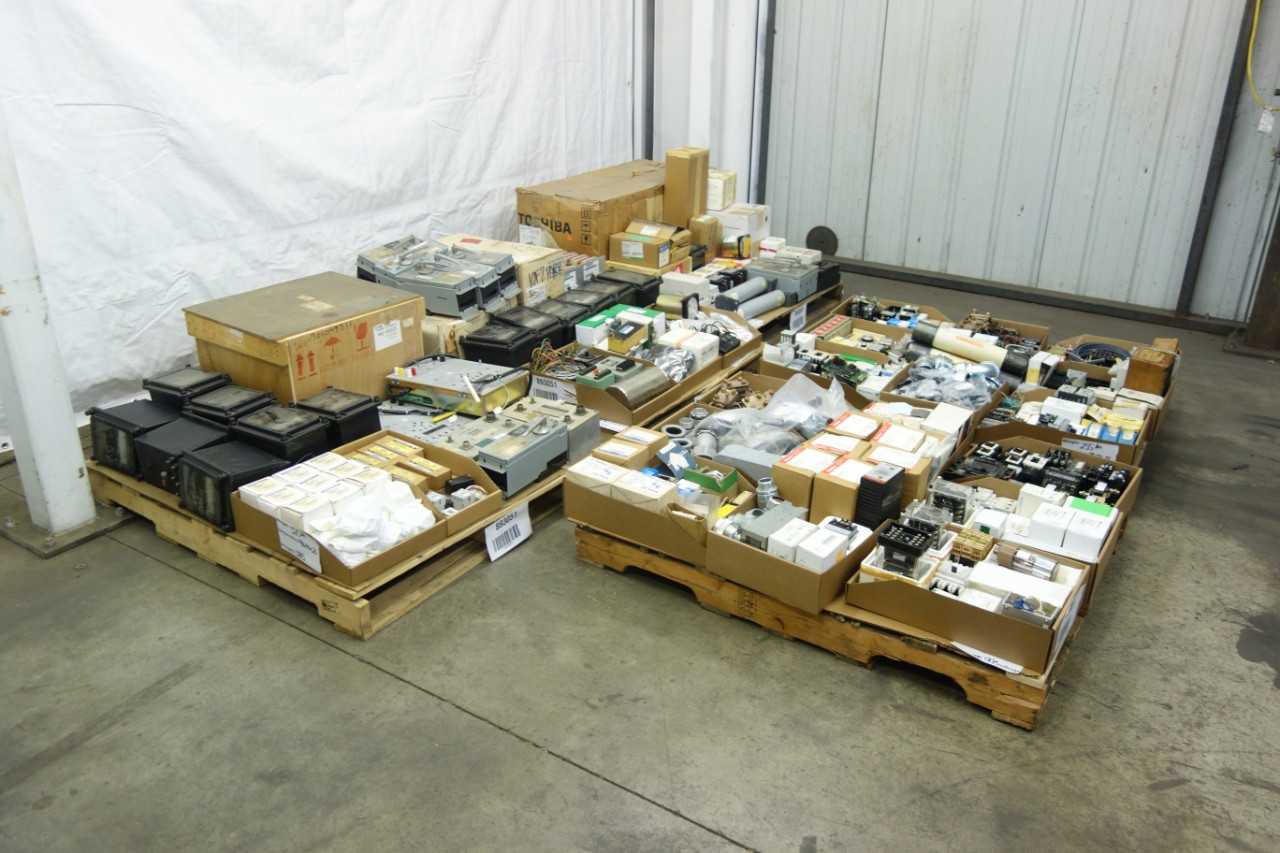 5 PALLETS OF ELECTRICAL CONTROLS AND REPLACEMENT PARTS - ELECTRICAL COMPONENTS