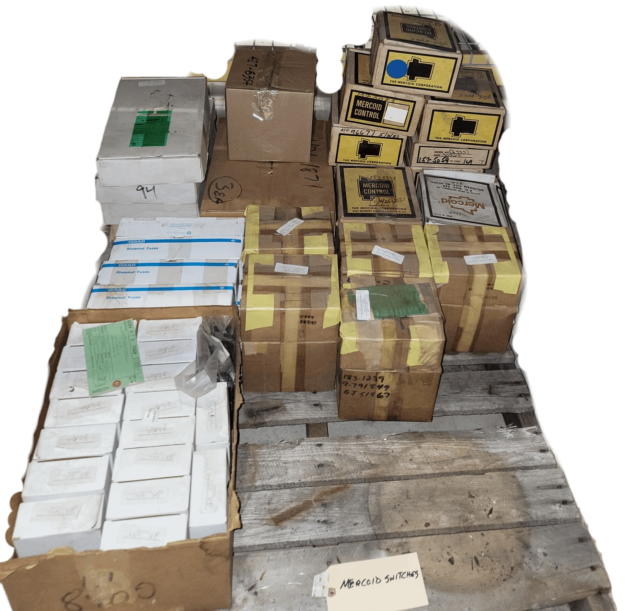 BULK LOT OF MERCOID SWITCHES, RELAYS QTY 3 PALLETS - ELECTRICAL COMPONENTS