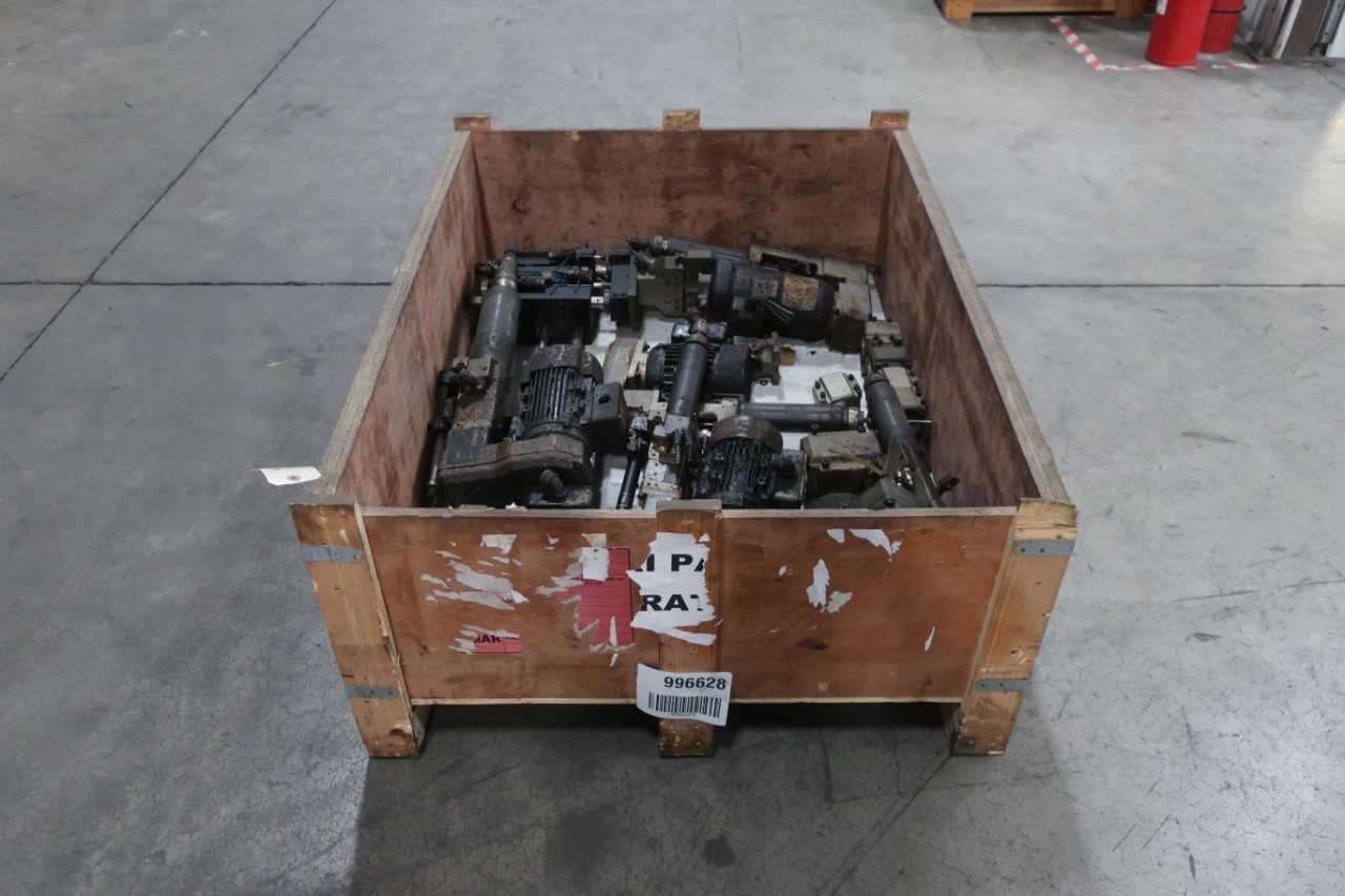 LOT OF ASSORTED SELFEEDER SNU4 SNU3 ES2 ELECTRIC SPINDLE MOTORS - ELECTRIC MOTORS