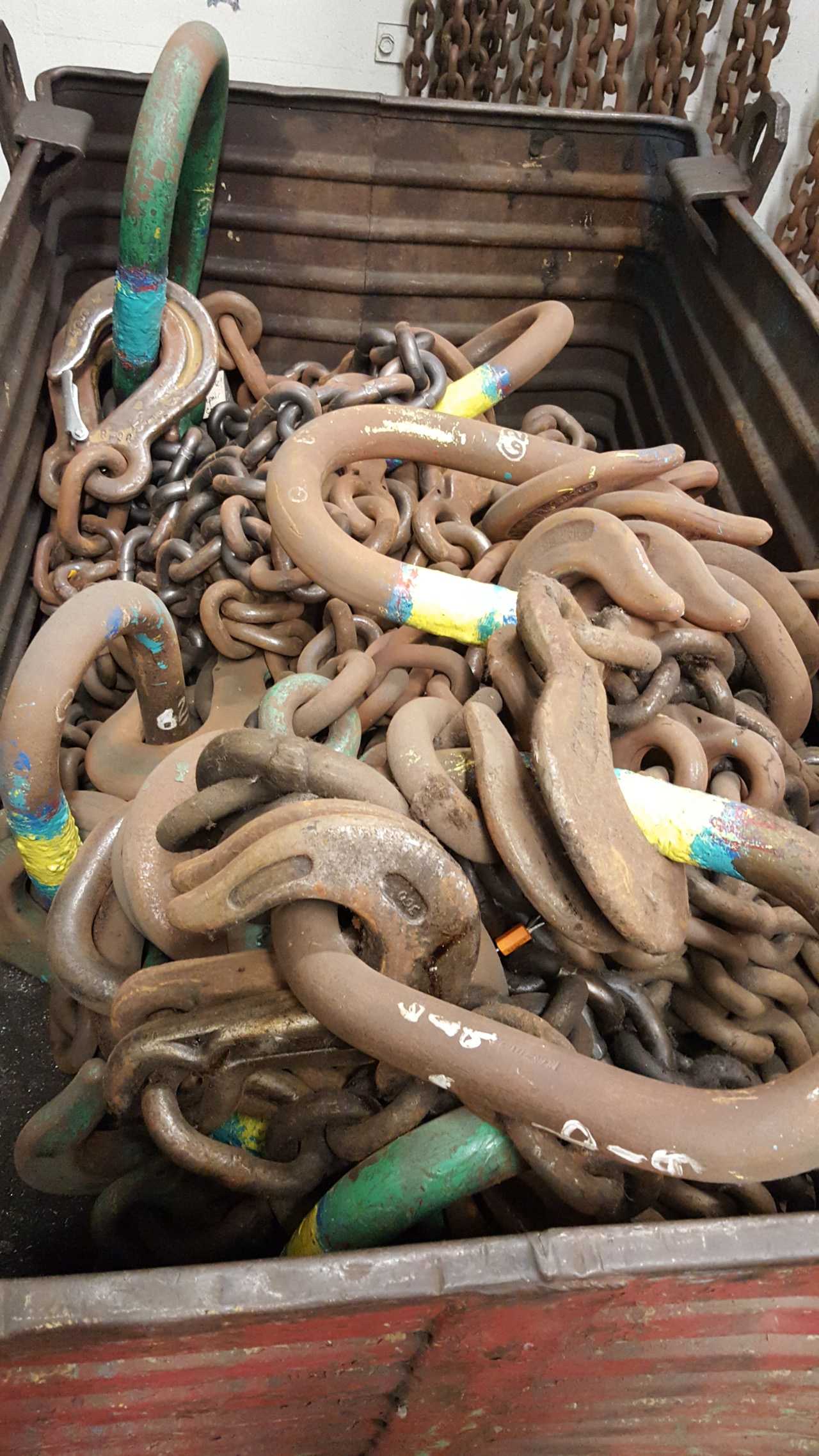 Chain Slings - LIFTING EQUIPMENT Chain Slings - LIFTING EQUIPMENT