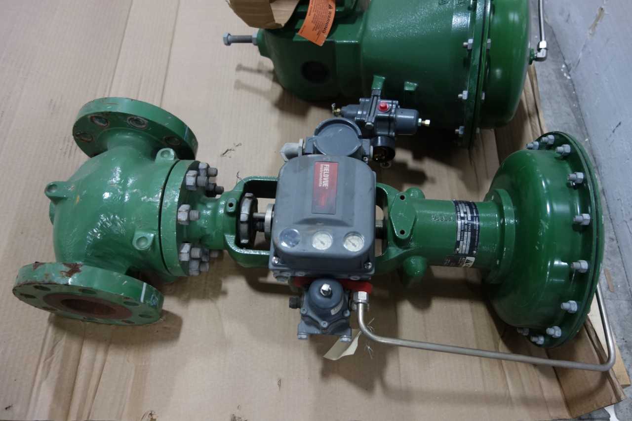 LOT OF 2 ASSORTED FISHER VALVES - VALVES