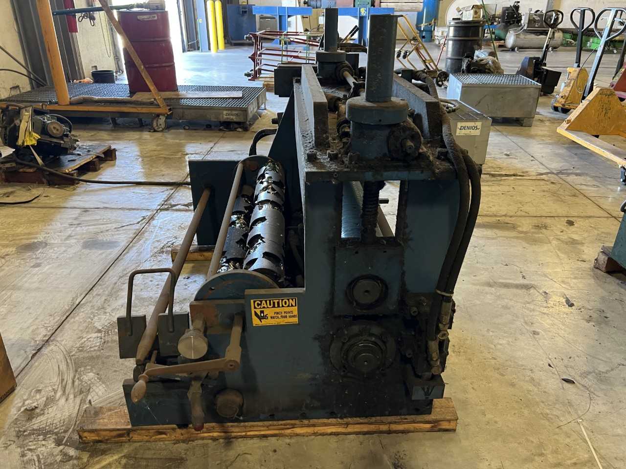 Rotary pinch machine - CONTROL VALVE