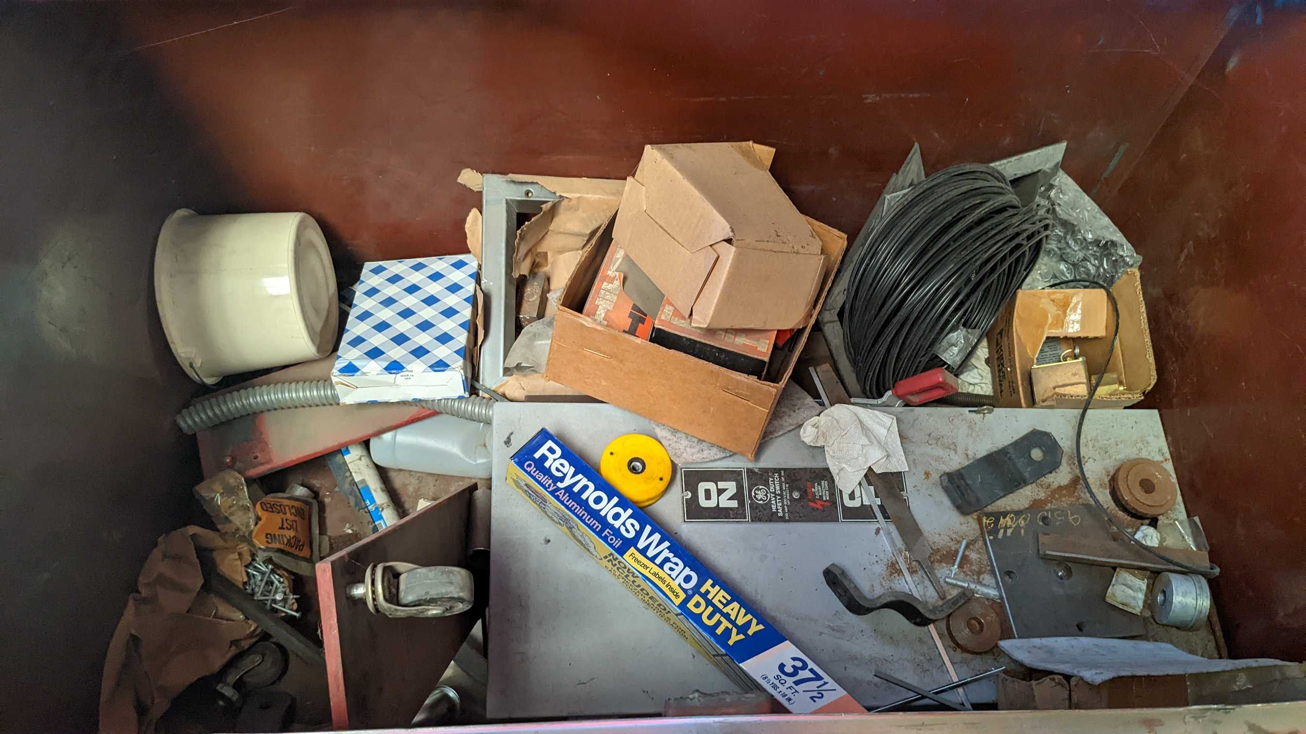 TOOLBOX WITH CONTENTS - TOOL STORAGE
