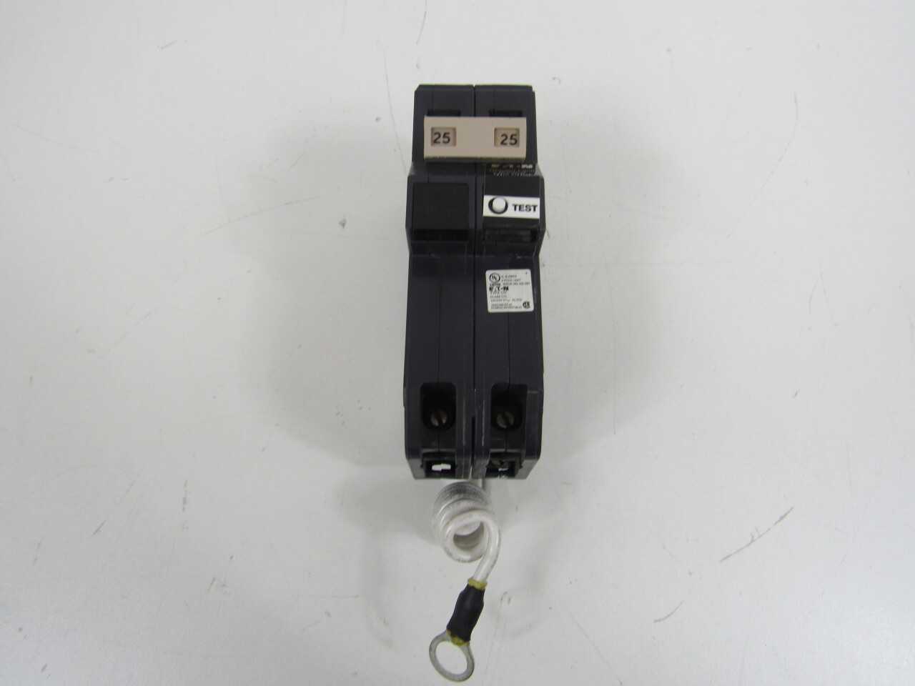 Quantity of 3x Busways and MCB/Residential Circuit Breakers - CIRCUIT BREAKERS