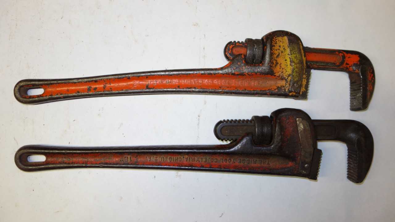 LOT OF 5 RIDGID 18 IN ADJUSTABLE PIPE WRENCHES - HAND TOOLS
