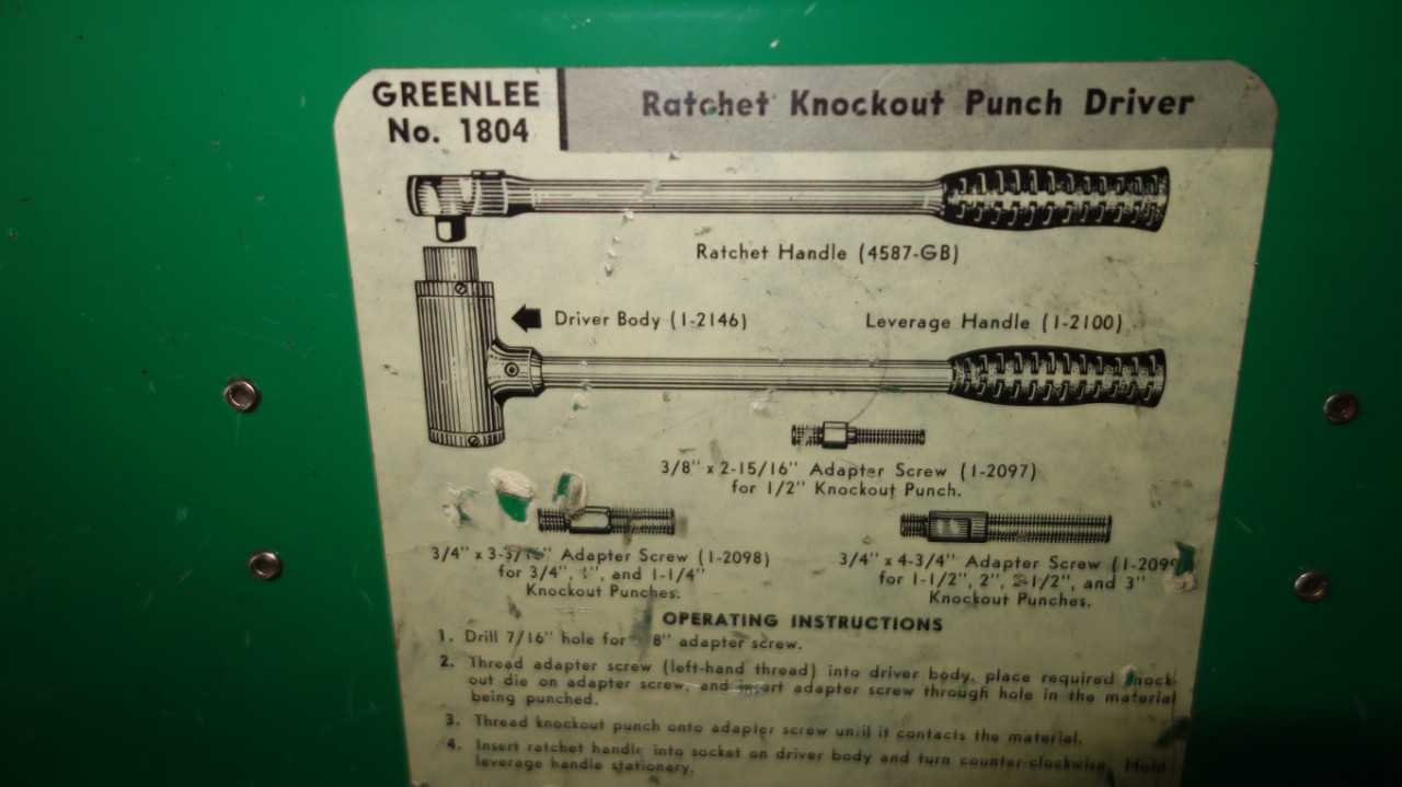 LOT OF 2 GREENLEE RATCHET KNOCKOUT PUNCH DRIVERS - ELECTRIC POWER TOOLS