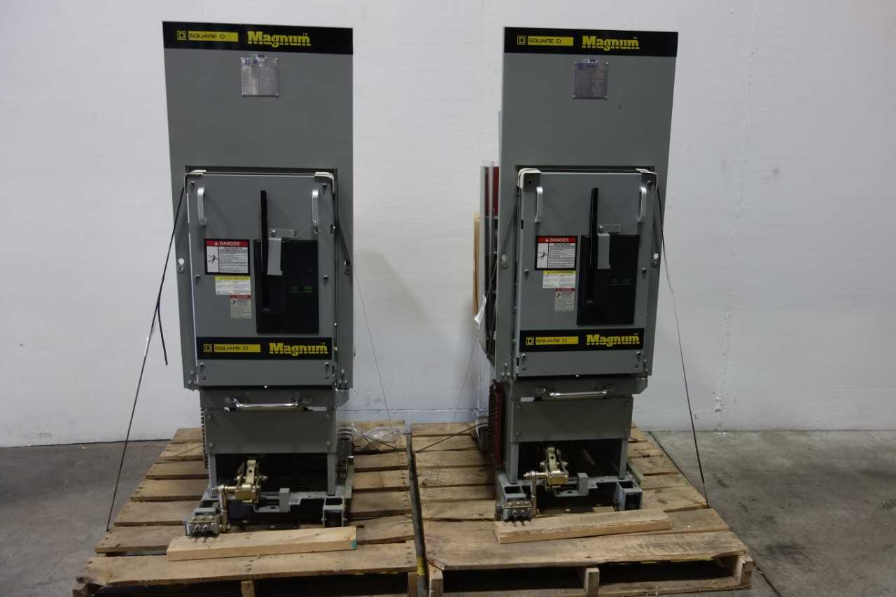 LOT OF 2 SQUARE D VACUUM POWER BREAKERS - CIRCUIT BREAKERS