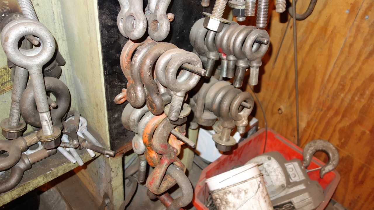 CONTENTS OF TOOL WALL ORGANIZER - TOOL STORAGE
