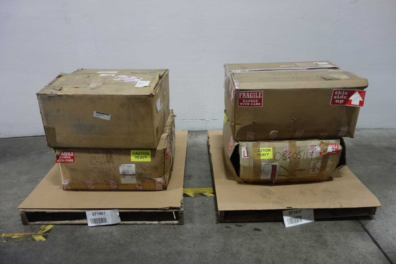 2 PALLETS OF ASSORTED HONEYWELL POWERTRACK CABLE CARRIER - ELECTRICAL COMPONENTS
