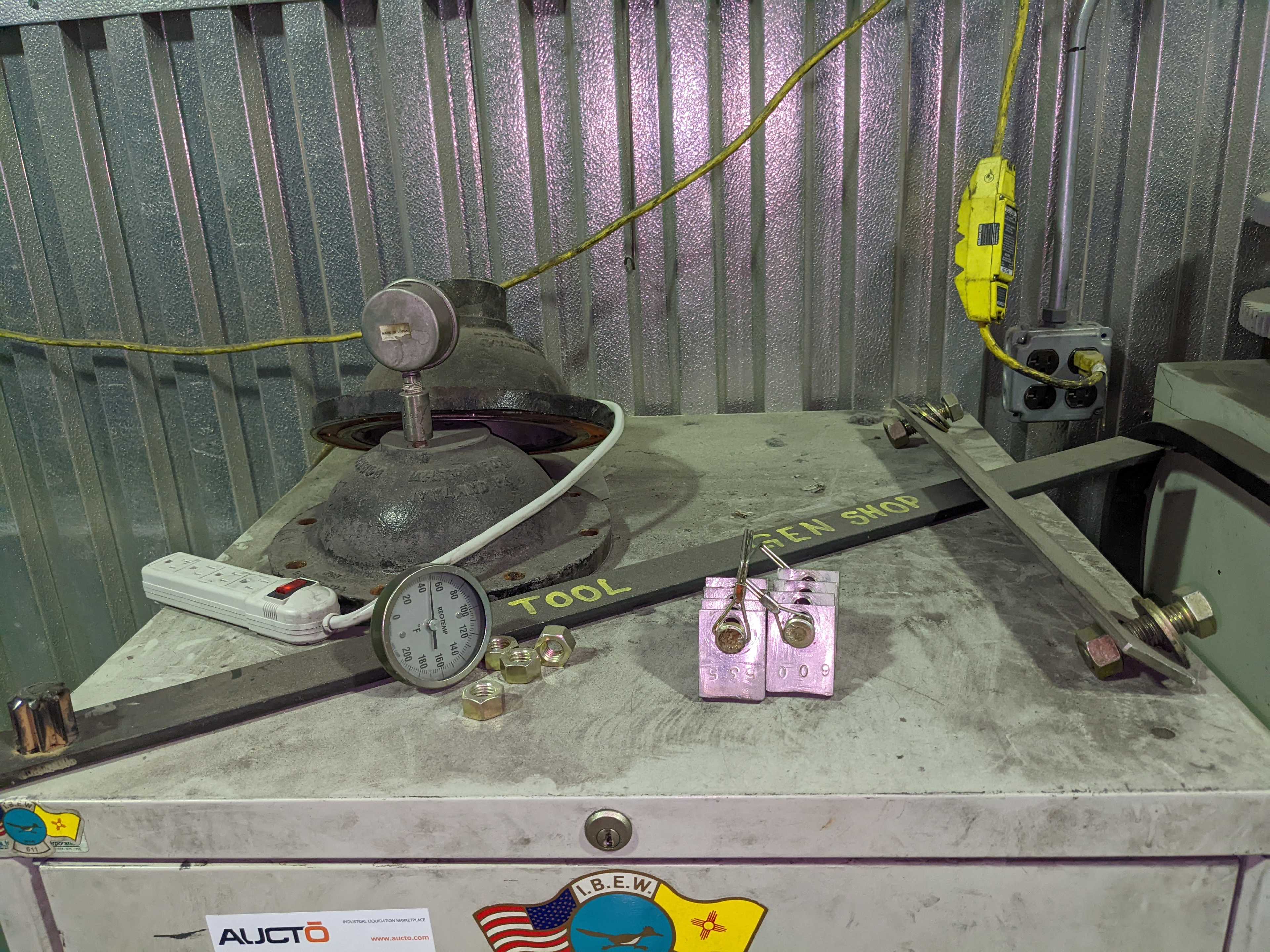 CABINET AND CONTENTS - INDUSTRIAL PARTS