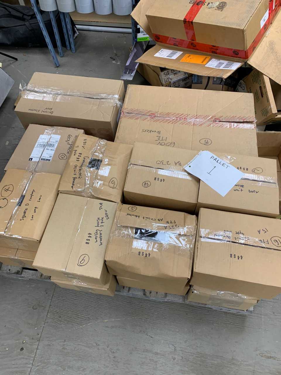 Assorted Pallet of Circuit Breakers - CIRCUIT BREAKERS