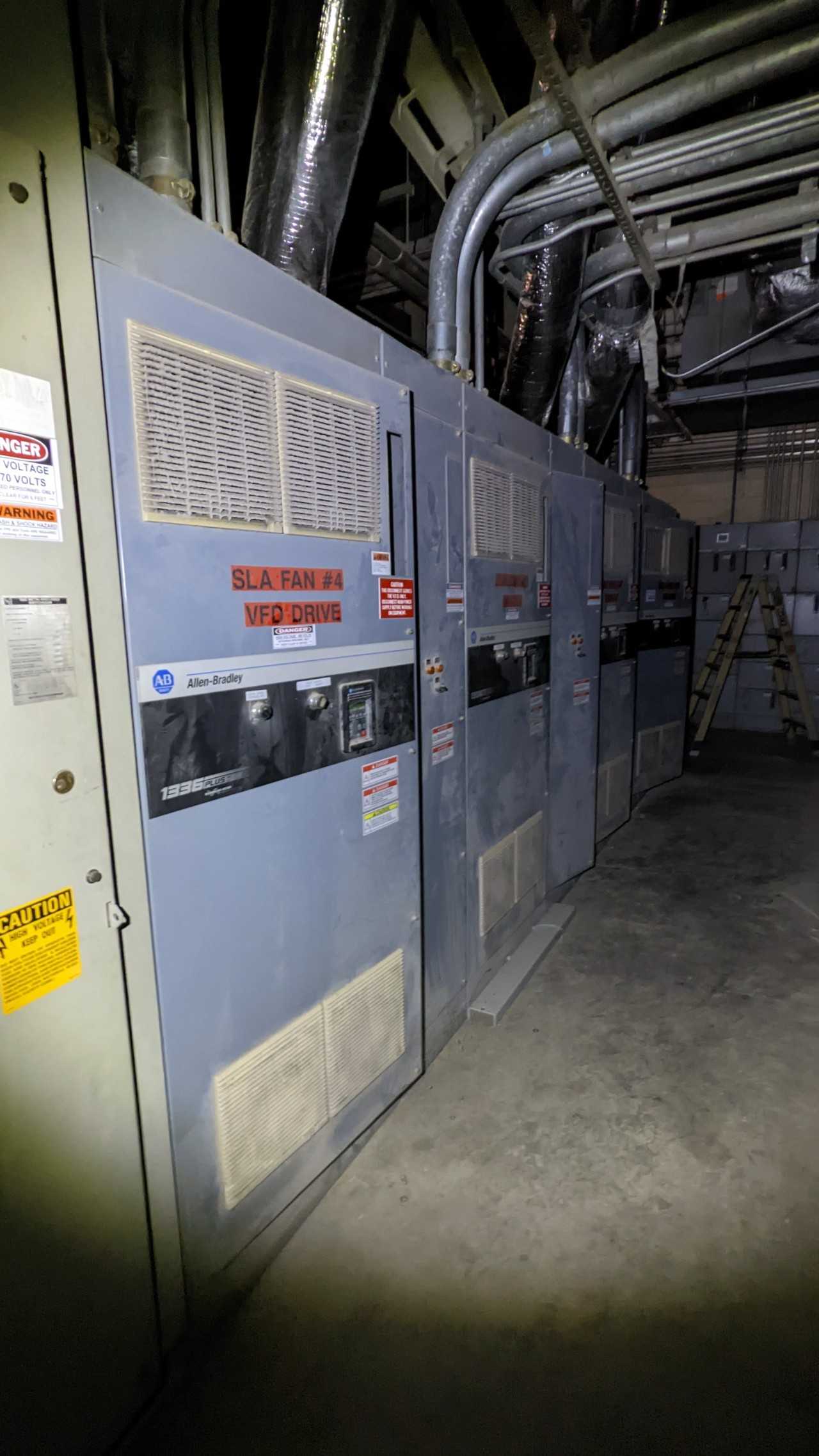 LOT OF 4 ALLEN BRADLEY VFD CABINETS - MOTOR DRIVES